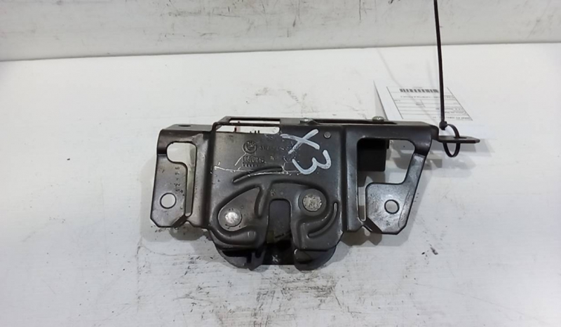 Fecho da Mala BMW X3 (E83) | 03 - 11 Imagem-1