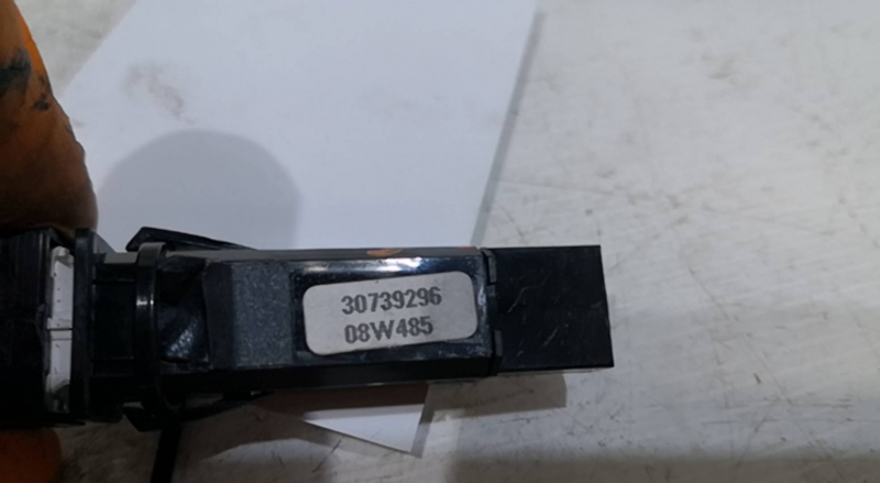 Botão 4 Piscas VOLVO V50 (545) | 03 - 12 Imagem-1