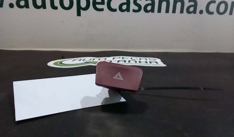 Botão 4 Piscas CITROEN - ID S_72530