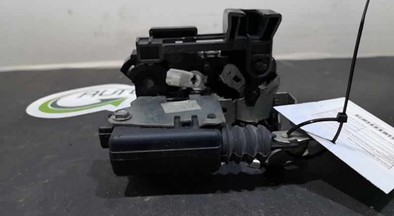 Fecho da Porta Frente Dto DACIA SANDERO | 08 -  Imagem-4