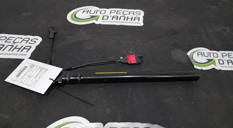 Engate Cinto Frente Esq RENAULT CLIO III (BR0/1, CR0/1) | 05 -  Imagem-1