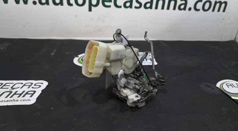 Fecho da Porta Frente Esq TOYOTA - ID S_73339