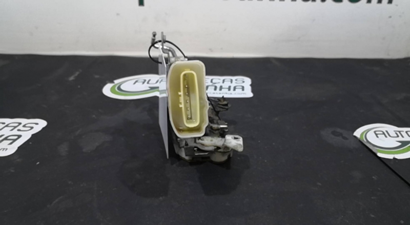 Fecho da Porta Frente Esq TOYOTA YARIS (_P1_) | 99 - 05 Imagem-1