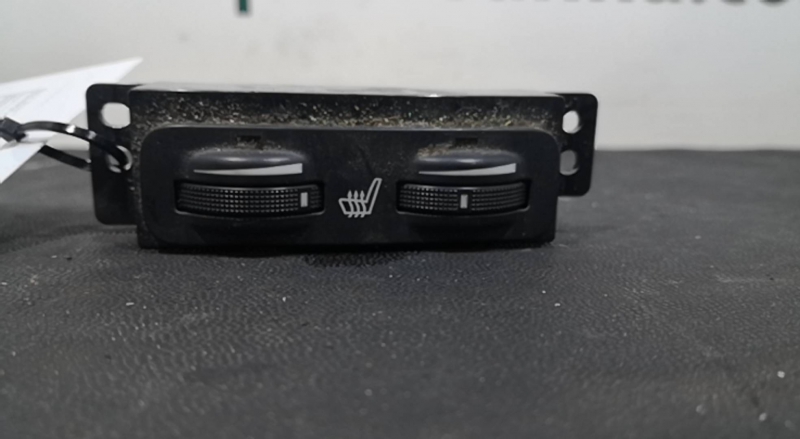 Botões Aquecimento Bancos  TOYOTA - ID S_73422