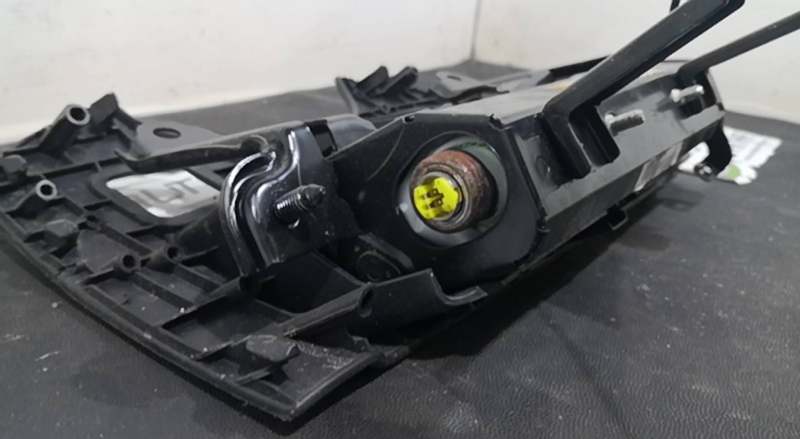 Airbag Joelhos Tablier TOYOTA AVENSIS Combi (_T25_) | 03 - 08 Imagem-2