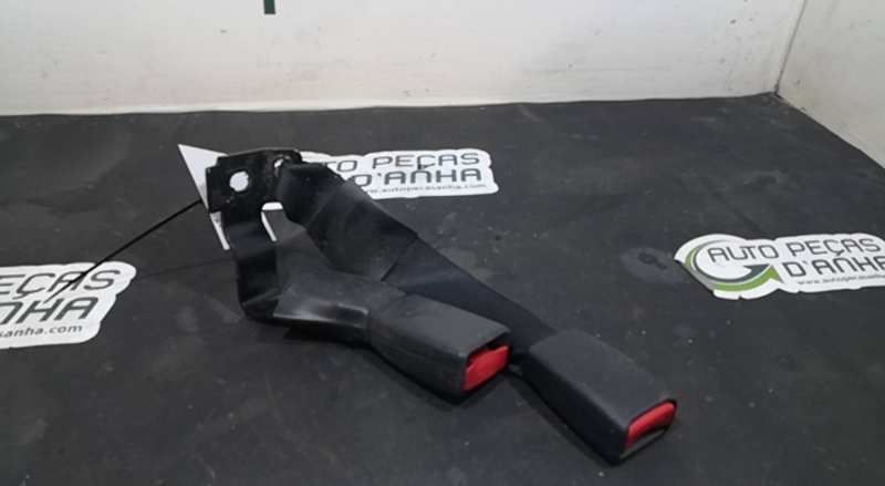 Engate Cinto Trás Dto TOYOTA - ID S_73457