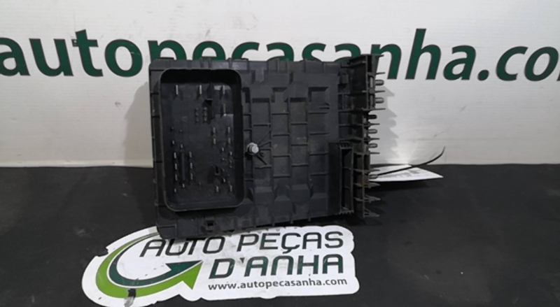 Caixa dos Fusíveis SEAT LEON (1P1) | 05 - 13 Imagem-1