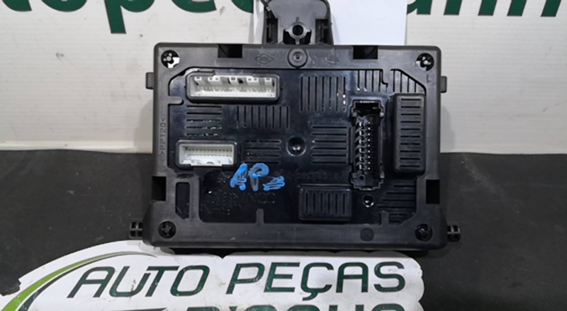 BCM RENAULT CLIO III (BR0/1, CR0/1) | 05 -  Imagem-1