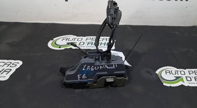 Fecho da Porta Frente Esq RENAULT - ID S_73558