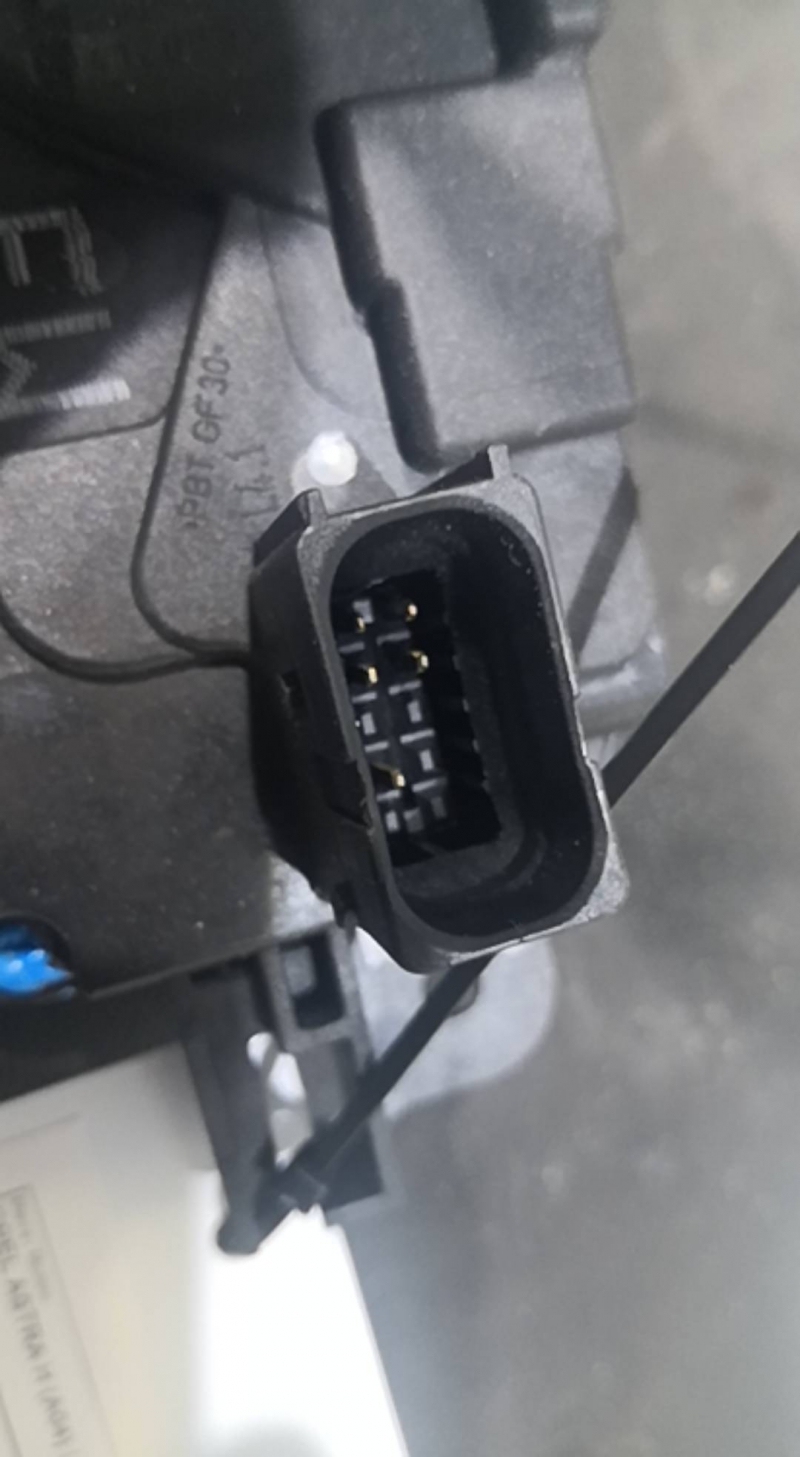 Fecho da Porta Frente Esq OPEL ASTRA H (A04) | 04 - 14 Imagem-2