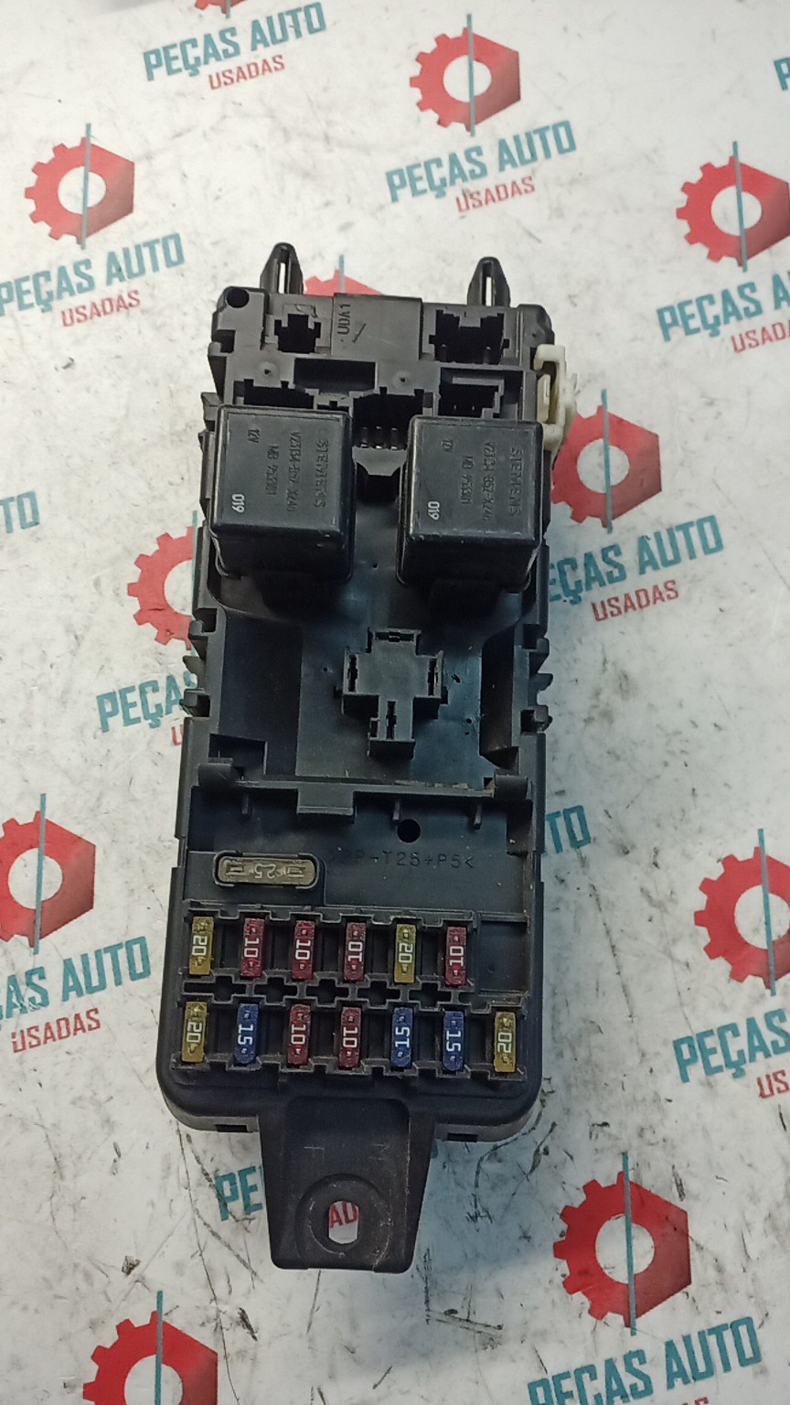 Caixa dos Fusíveis VOLVO - ID S_63192