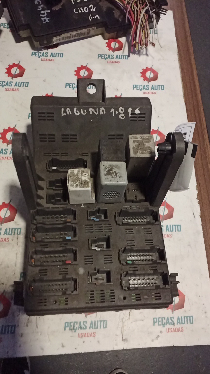 Caixa dos Fusíveis RENAULT - ID S_54434