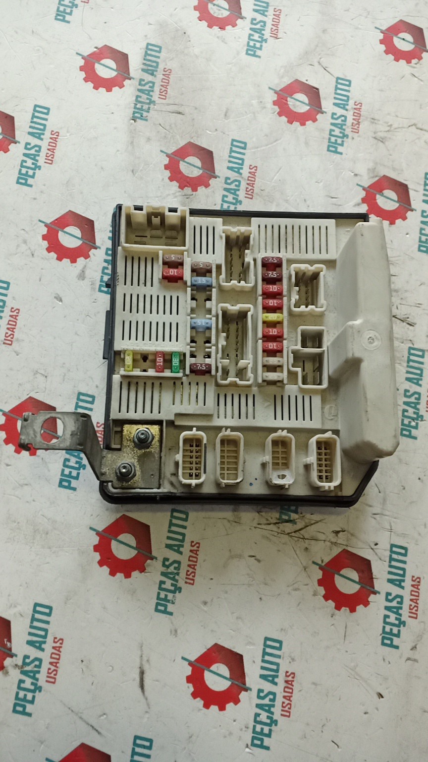 Caixa dos Fusíveis RENAULT MEGANE II (BM0/1_, CM0/1_) | 01 - 12 Imagem-1