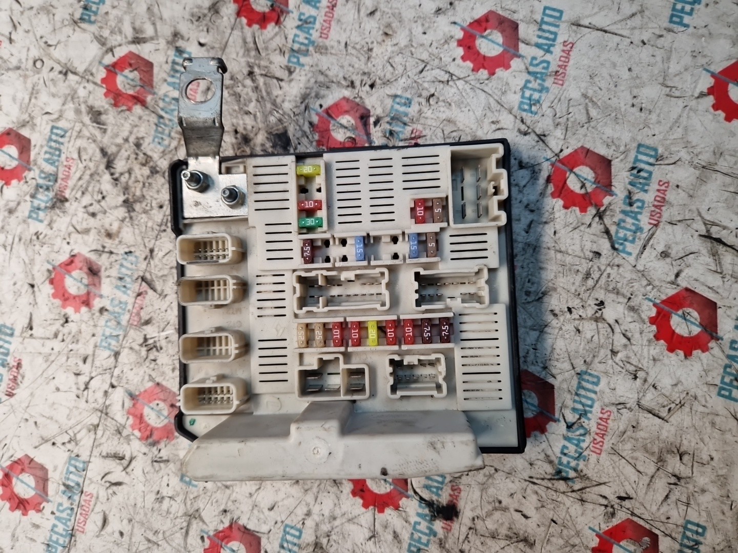 Caixa dos Fusíveis RENAULT MEGANE III Combi Van (KZ0/1) | 09 - 15 Imagem-1