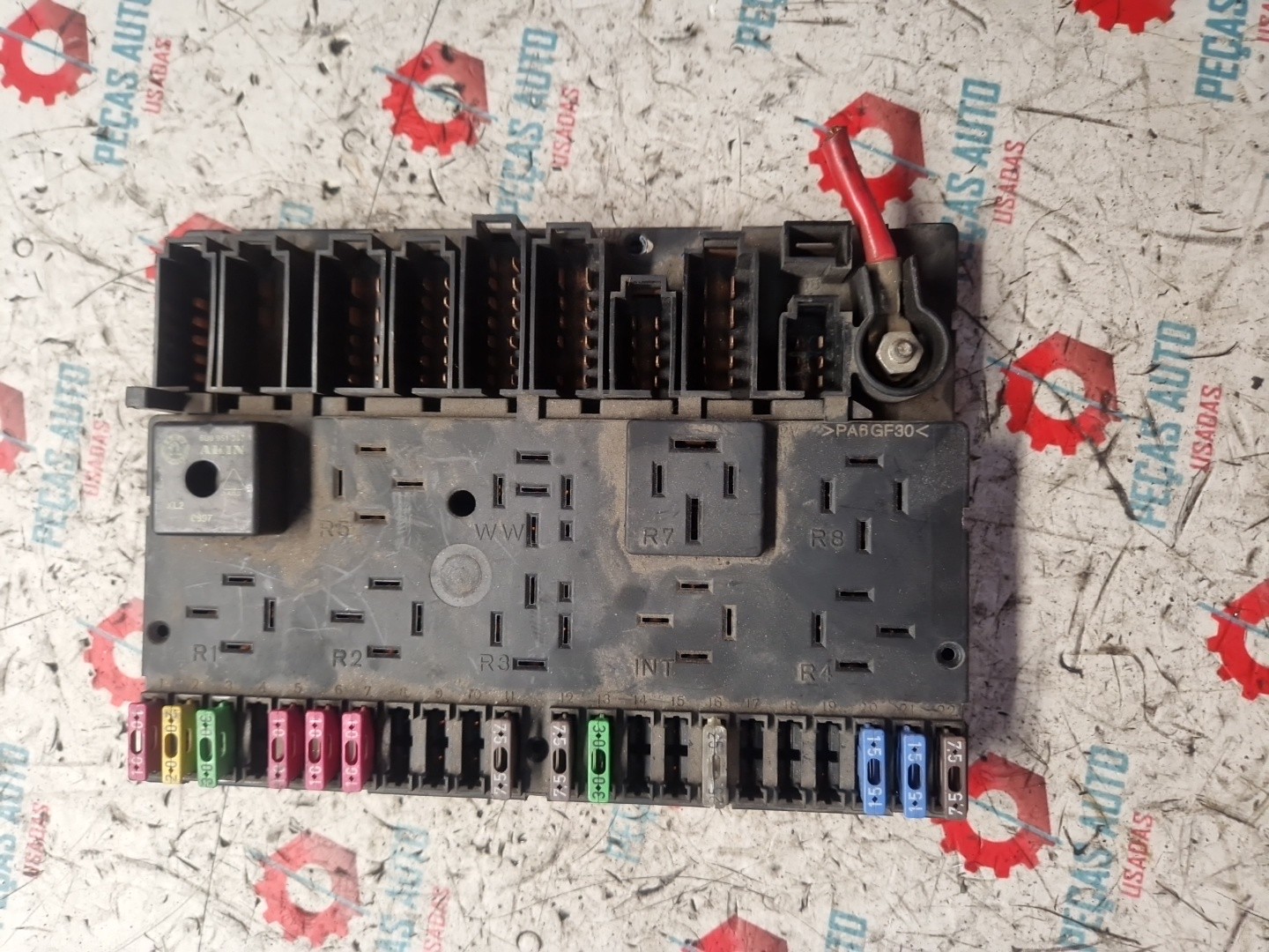 Caixa dos Fusíveis SKODA - ID S_67422