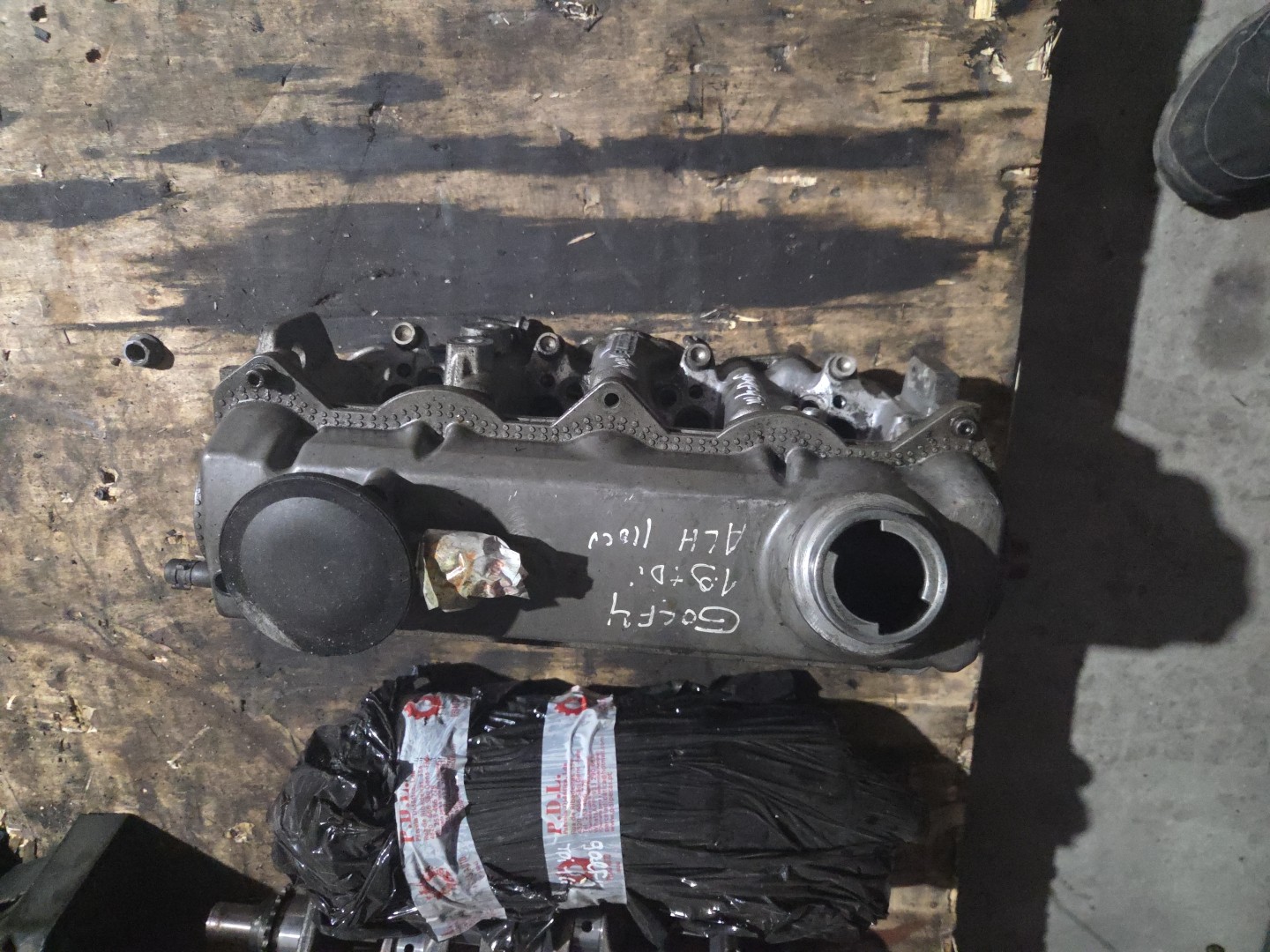 Colaça do motor VOLKSWAGEN - ID S_67494