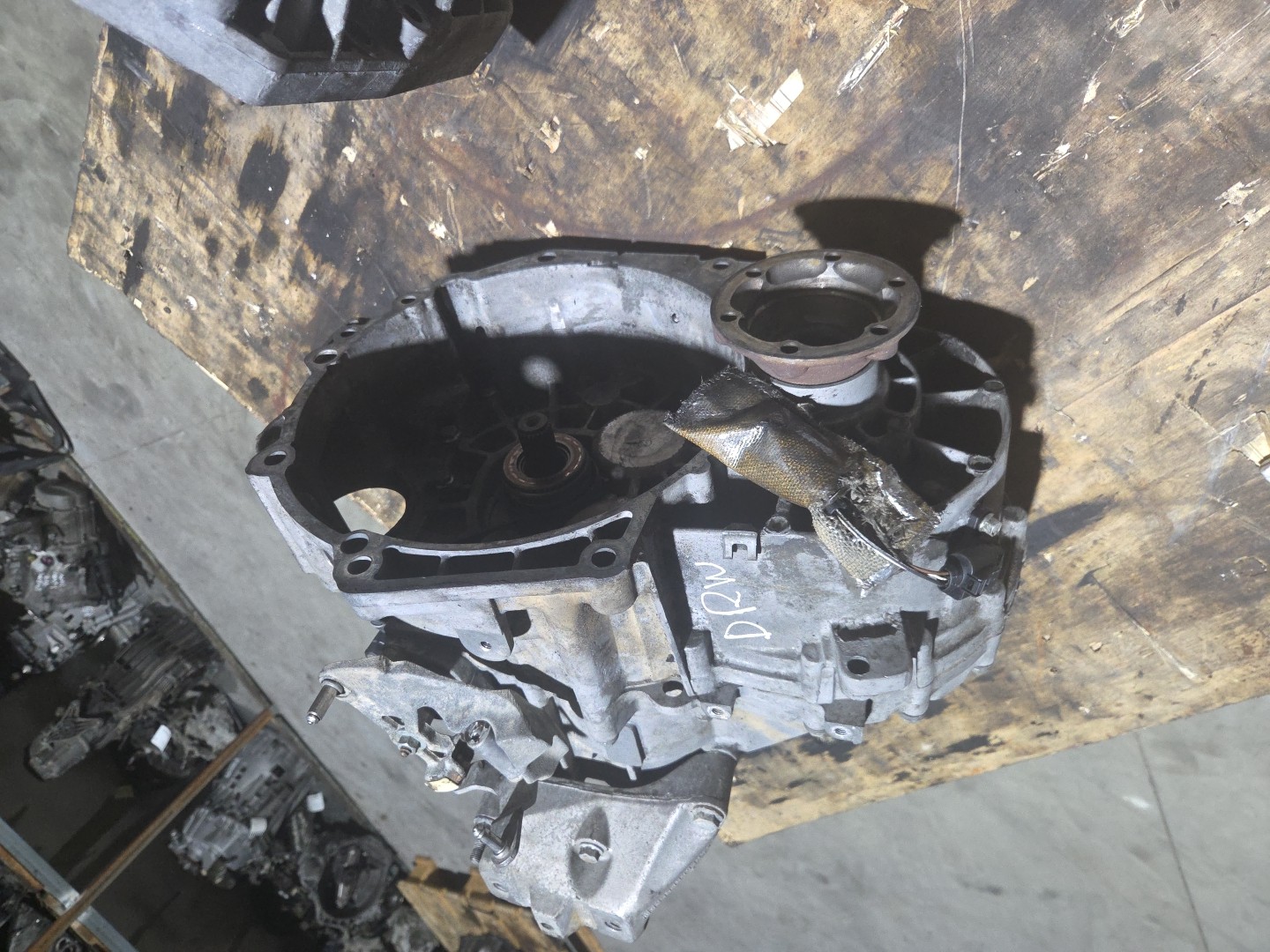 Caixa de Velocidades VOLKSWAGEN GOLF IV (1J1) | 97 - 07 Imagem-1