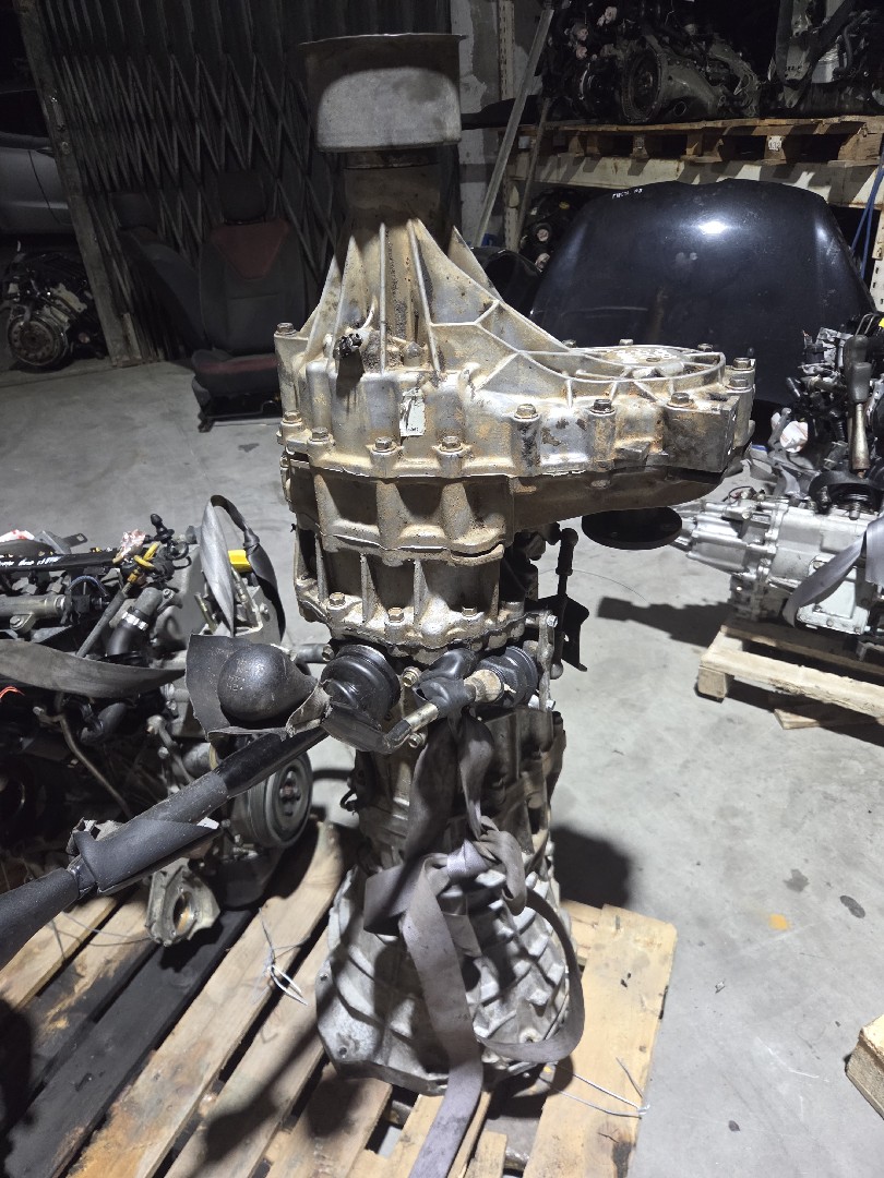 Caixa de Velocidades NISSAN - ID S_67890