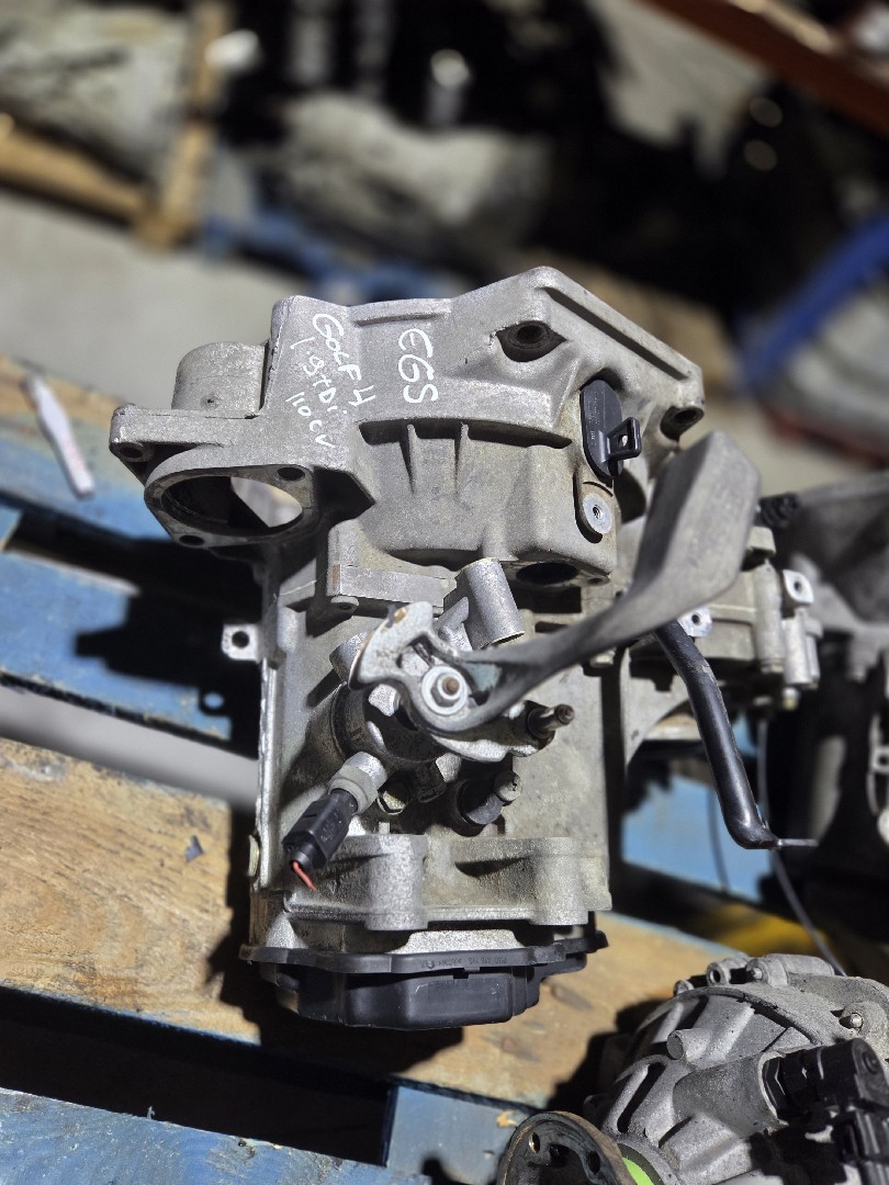 Caixa de Velocidades VOLKSWAGEN GOLF IV (1J1) | 97 - 07 Imagem-1