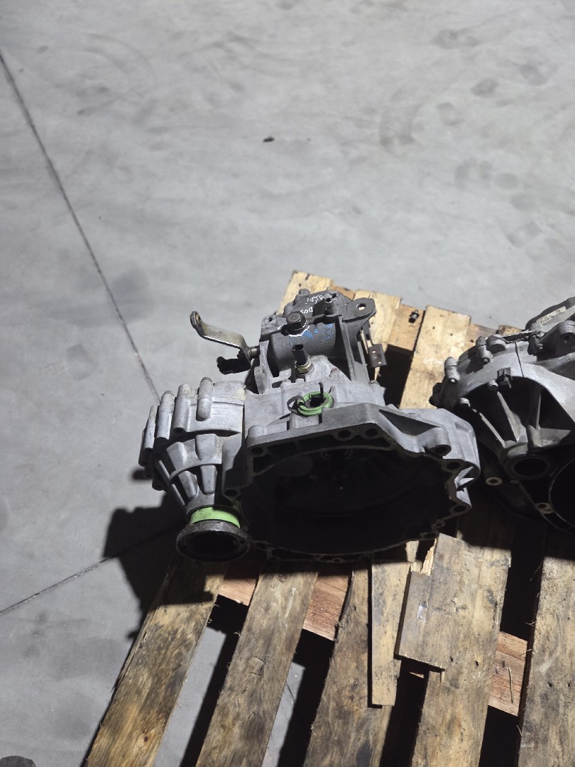 Caixa de Velocidades VOLKSWAGEN CADDY II Caixa (9K9A) | 95 - 04 Imagem-1