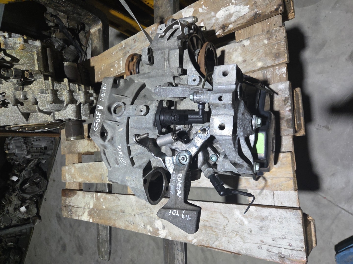 Caixa de Velocidades VOLKSWAGEN GOLF V (1K1) | 03 - 09 Imagem-1