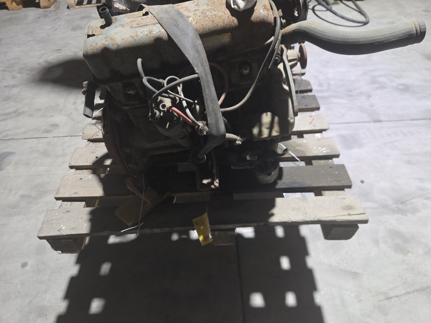 MOTOR COMBUSTÃO DATSUN 1200 4 PORTAS DE LUXE Imagem-1