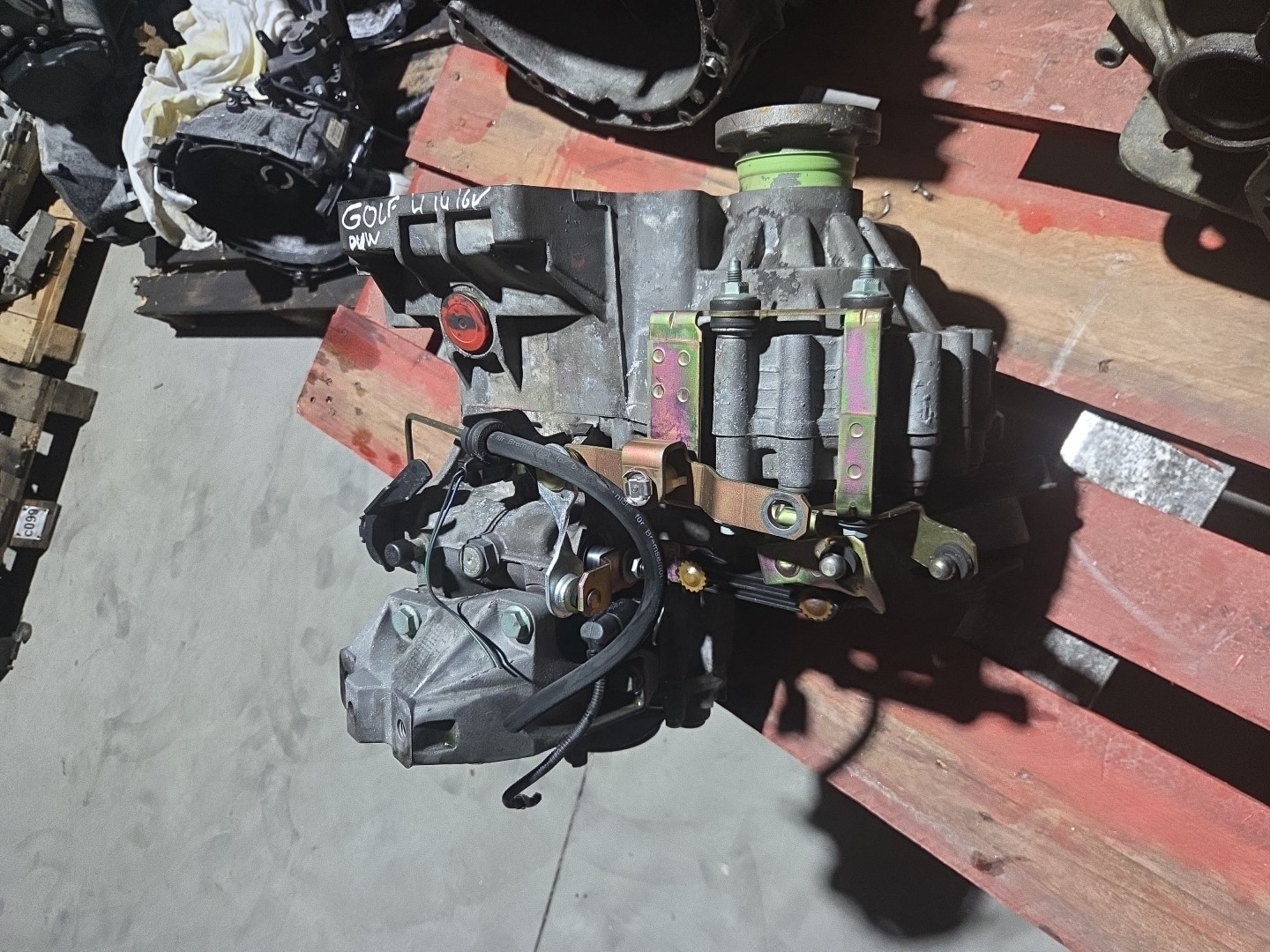 Caixa de Velocidades VOLKSWAGEN GOLF IV (1J1) | 97 - 07 Imagem-1