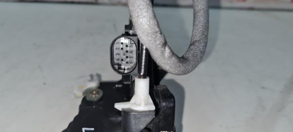 Fecho da Porta Trás Dto BMW 3 (E46) | 97 - 05 Imagem-2