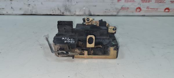 Fecho da Porta Frente Dto PEUGEOT - ID S_16493