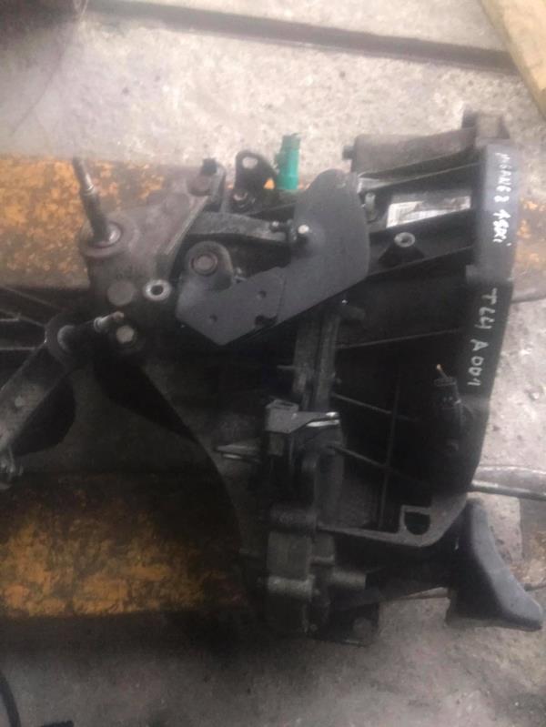 Caixa de Velocidades RENAULT MEGANE II (BM0/1_, CM0/1_) | 01 - 12 Imagem-1