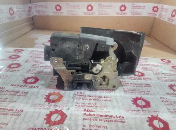 Fecho da Porta Frente Dto RENAULT - ID S_23771