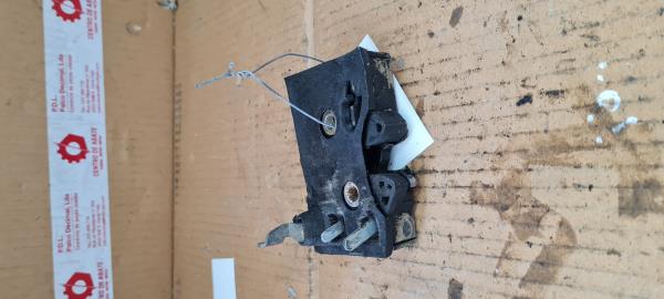 Fecho da Porta Frente Esq AUDI 80 (8C2, B4) | 91 - 95 Imagem-1