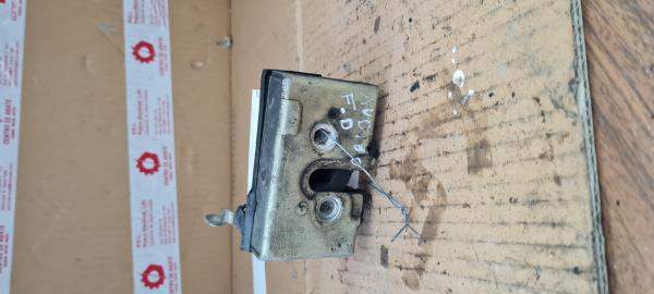 Fecho da Porta Frente Dto AUDI 80 (8C2, B4) | 91 - 95 Imagem-1