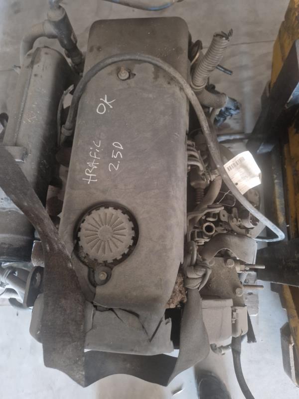 MOTOR COMBUSTÃO RENAULT TRAFIC Caixa (TXX) | 89 - 02 Imagem-1