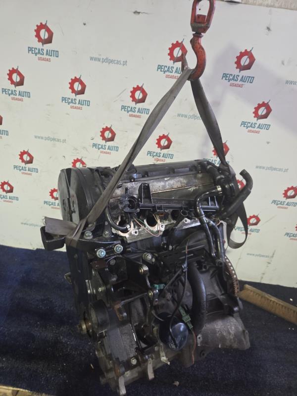 MOTOR COMBUSTÃO PEUGEOT 406 (8B) | 95 - 05 Imagem-2