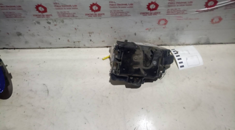 Fecho da Porta Frente Dto SEAT IBIZA II (6K1) | 93 - 02 Imagem-1