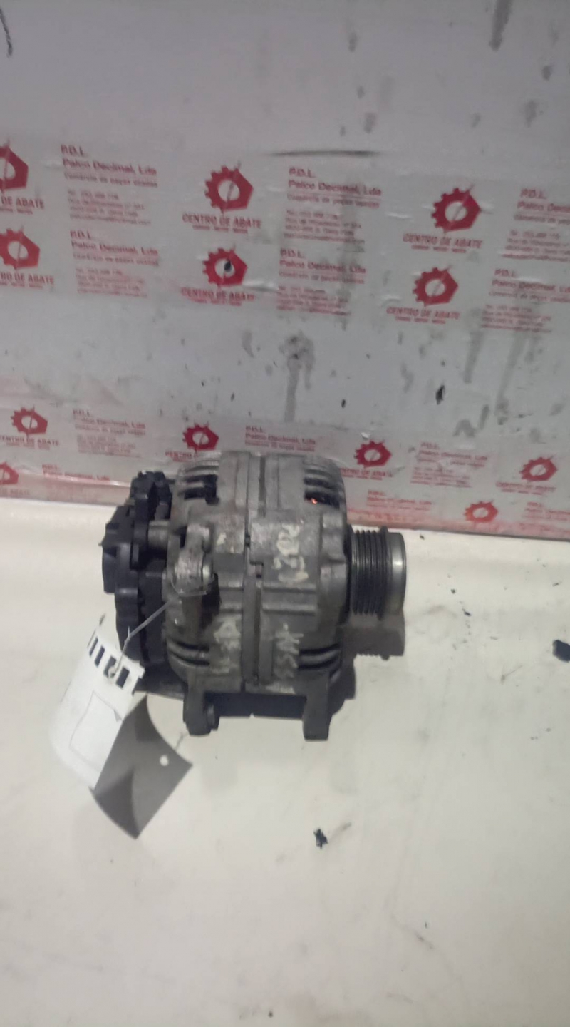 Alternador VOLKSWAGEN PASSAT (3B2) | 96 - 01 Imagem-1