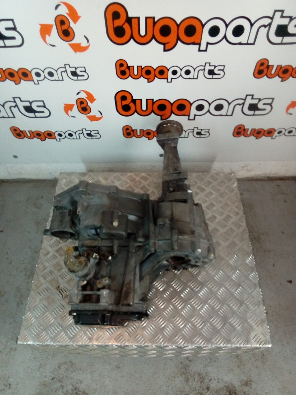 Boîte de Vitesse Manuelle VOLKSWAGEN TRANSPORTER IV Autocarro (70B, 70C, 7DB, 7DK, 70J, 70K, 7DC, 7DJ) | 90 - 04 Imagem-1