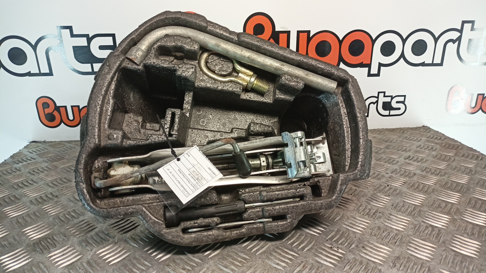 Conjunto Macaco Chave Roda VOLKSWAGEN GOLF IV (1J1) | 97 - 07