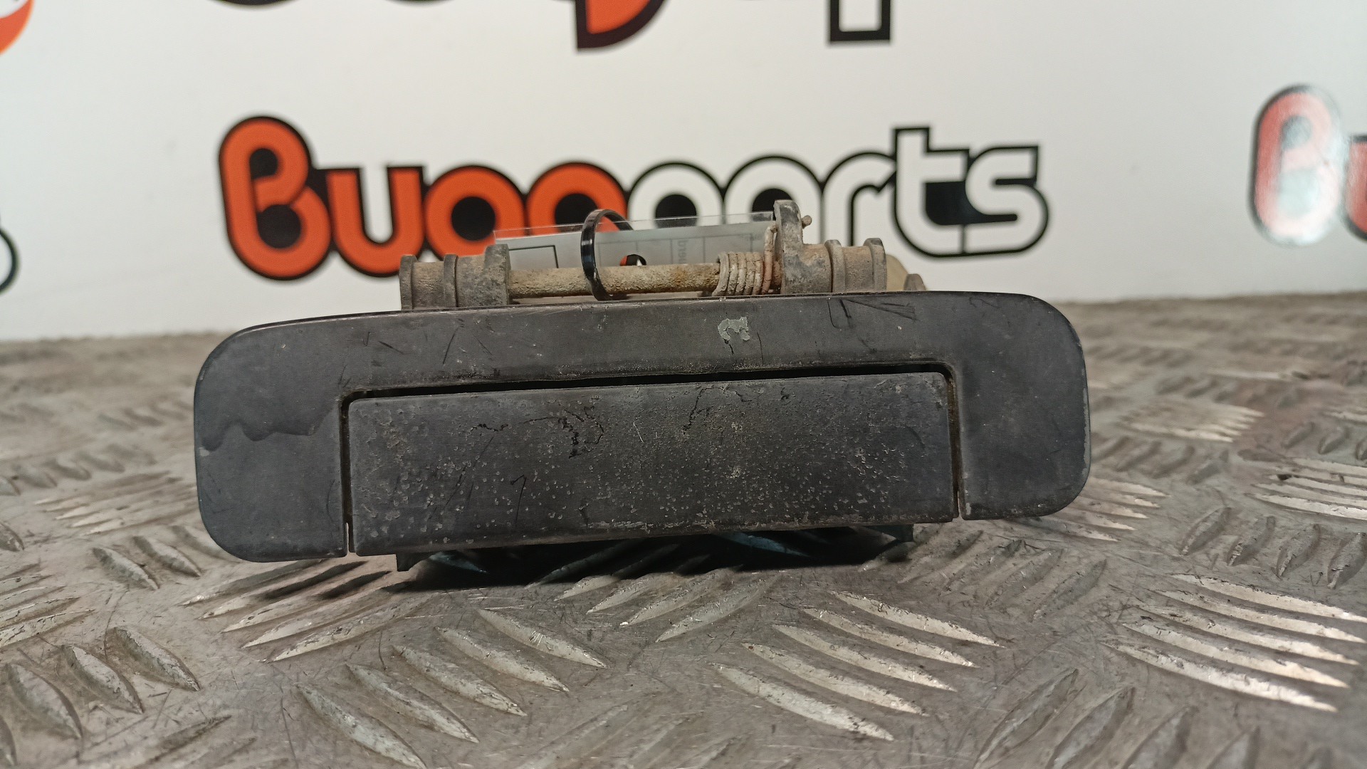Puxador Exterior Porta Traseiro Esquerdo AUDI 80 (89, 89Q, 8A, B3) | 86 - 91
