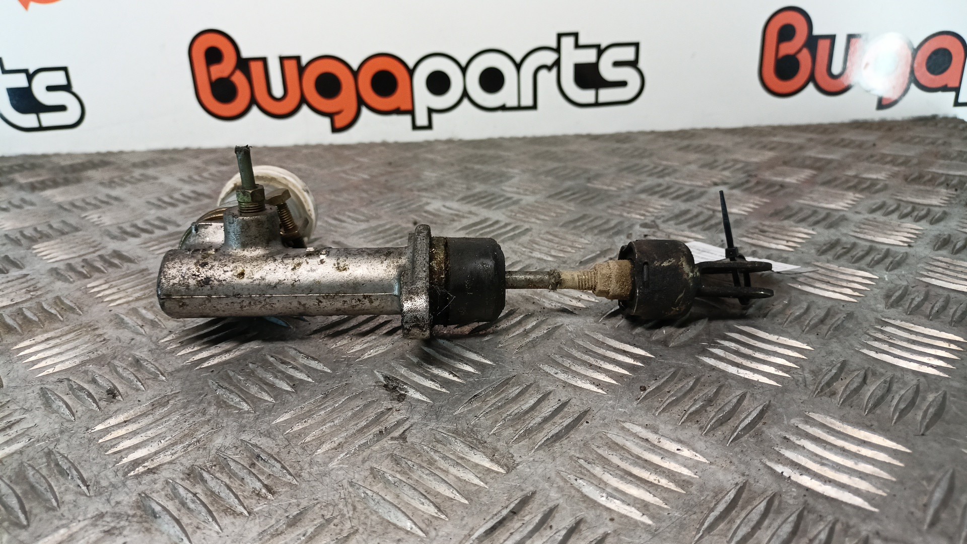 Clutch Master Cylinder MITSUBISHI L 200 (K7_T, K6_T) | 96 - 11 Imagem-2