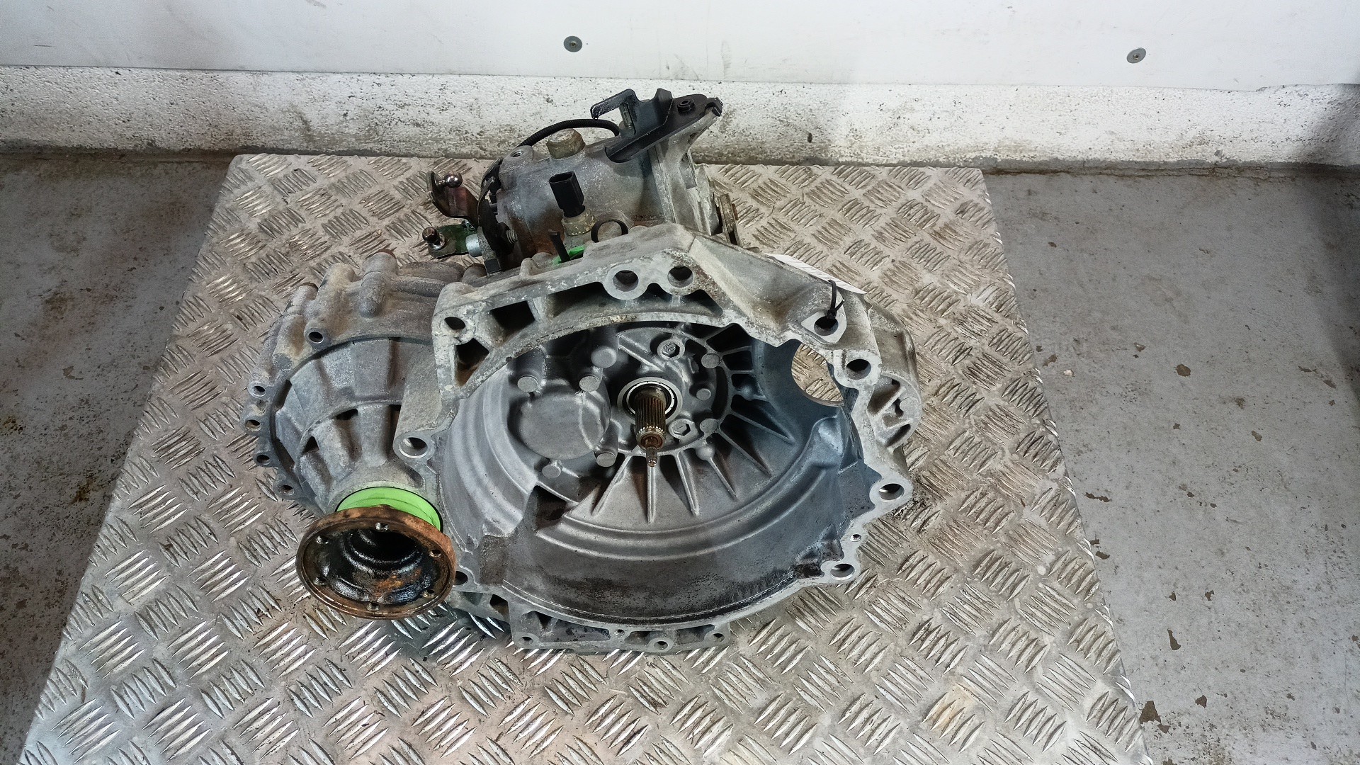 Manual Gearbox VOLKSWAGEN GOLF IV (1J1) | 97 - 07
