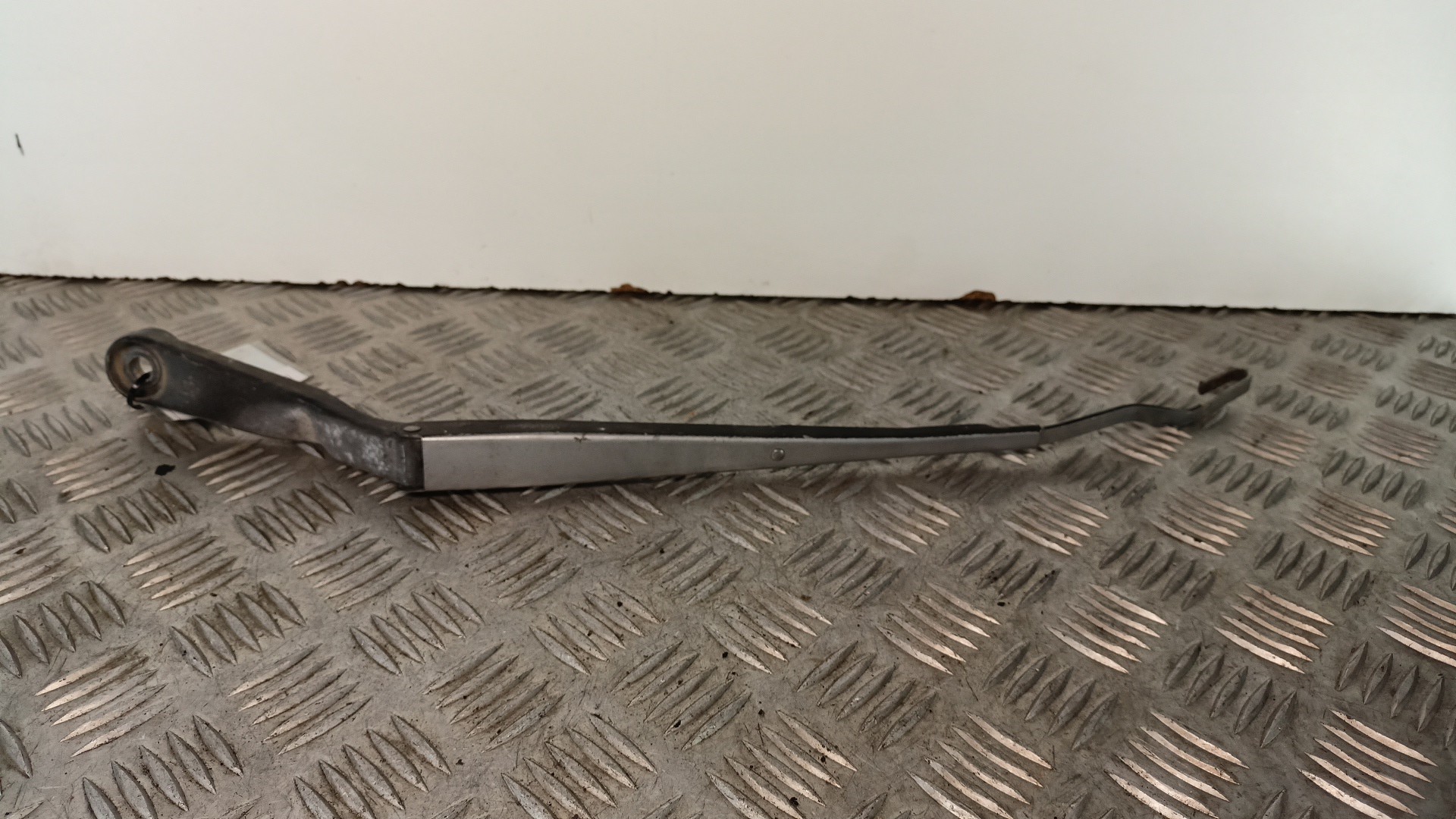 Scheibenwischer NISSAN ALMERA I (N15) | 95 - 00
