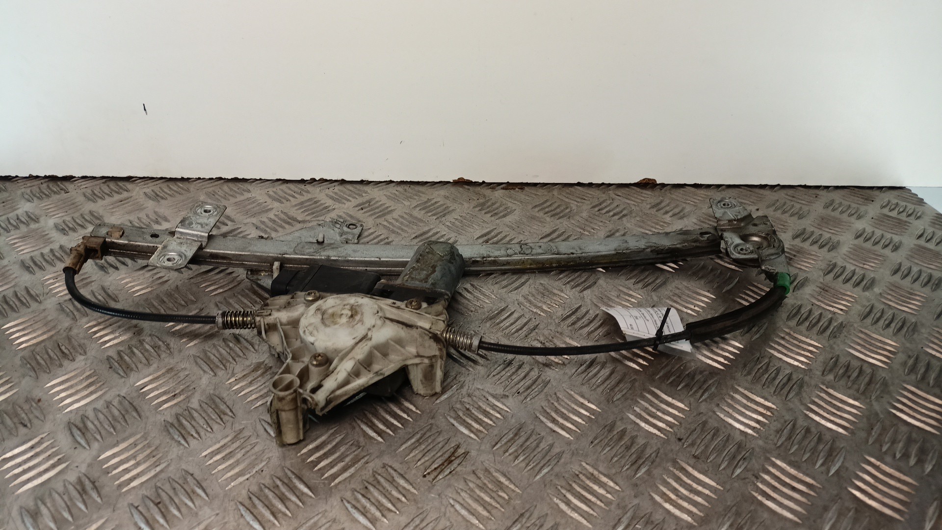 Elevador Vidro Elétrico Frente Esquerdo MITSUBISHI SPACE STAR Veículo multiuso (DG_A) | 98 - 04