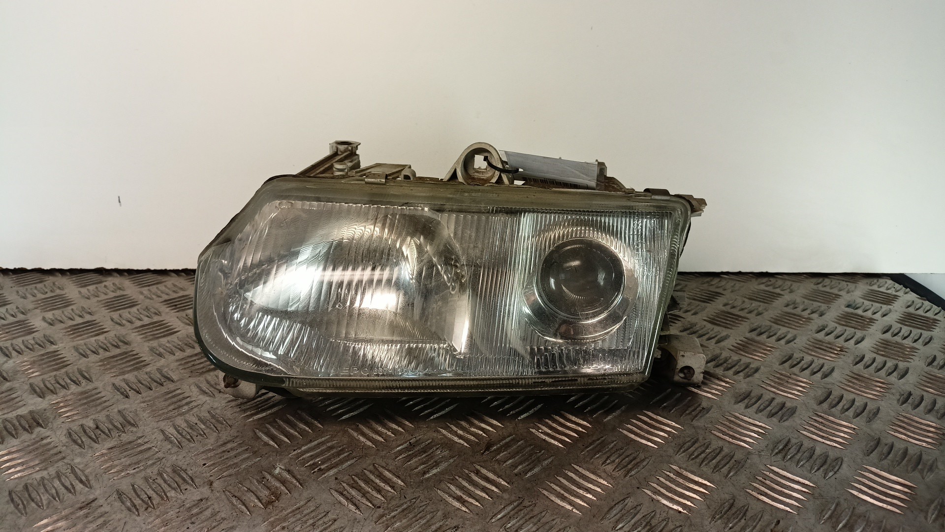 Optica Esquerda ALFA ROMEO 145 (930_) | 94 - 01