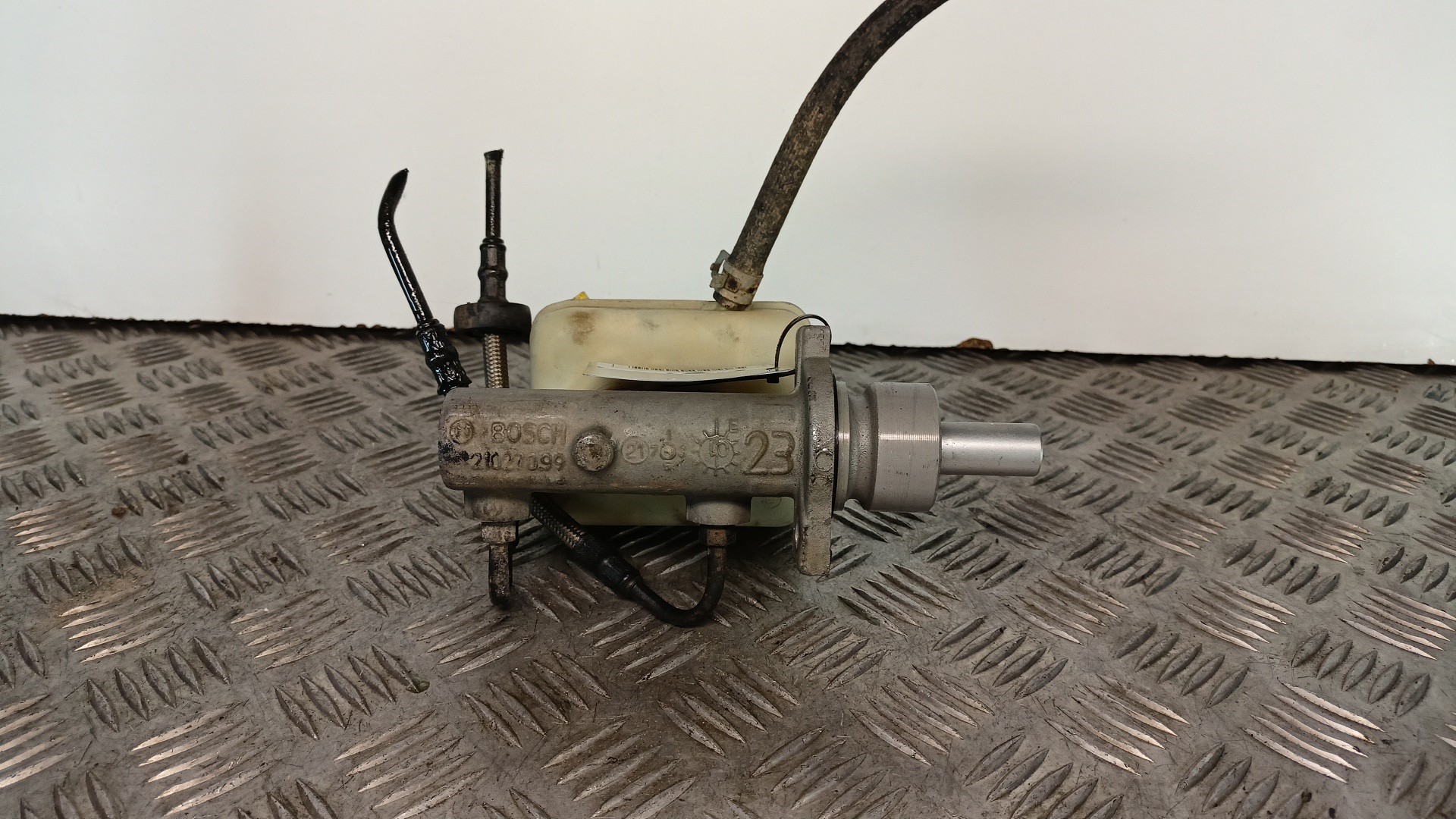 Pompa Freni  VOLKSWAGEN GOLF IV (1J1) | 97 - 07 Imagem-3