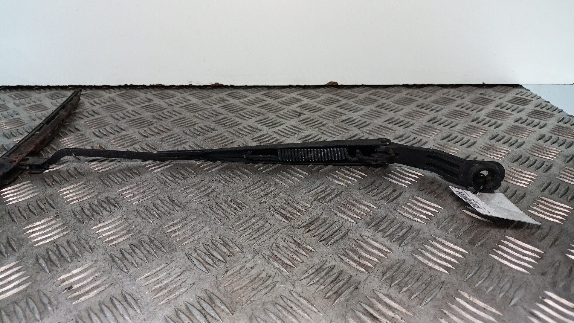 Bras d’Essuie-Glace MITSUBISHI LANCER V (CB_A, CD_A, CE_A) | 91 - 96