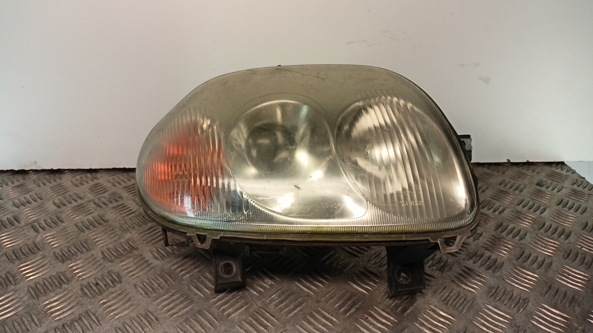Optica Direita RENAULT CLIO II Caixa (SB0/1/2_) | 98 - 