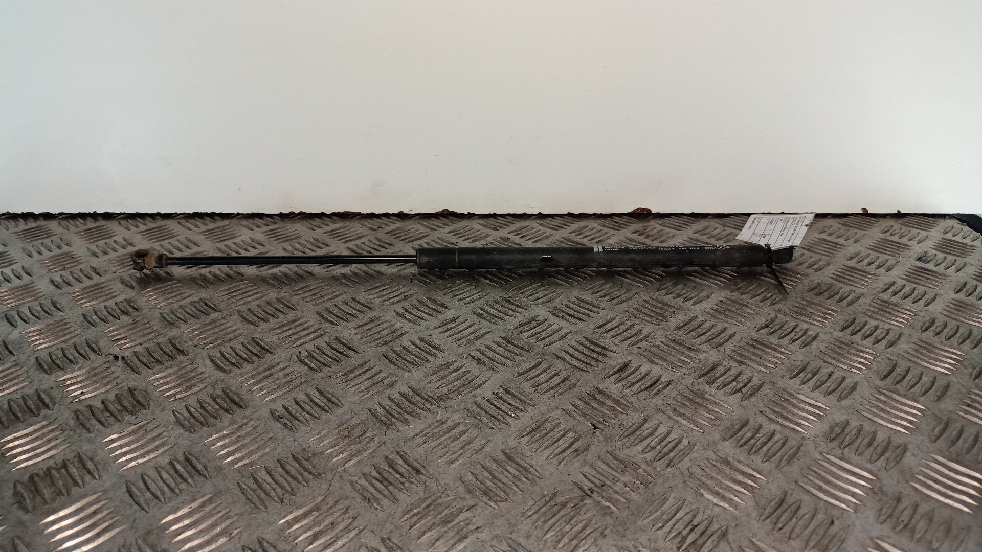 Vérin de Hayon Coffre MITSUBISHI SPACE STAR Hatchback (A0_A) | 12 - 