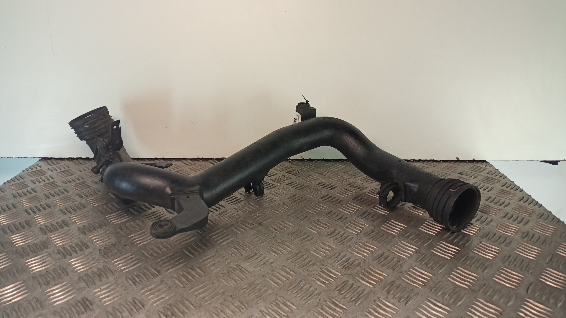 Air Intake Hose Pipe VOLKSWAGEN GOLF V (1K1) | 03 - 09